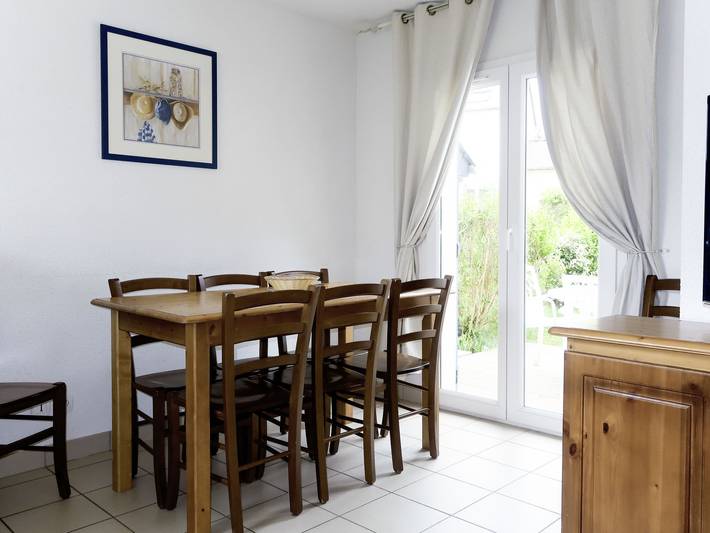 Location de vacances pour 8 personnes, avec bassin pour enfant et jardin ainsi que terrasse et sauna, animaux acceptés à Crozon - 4