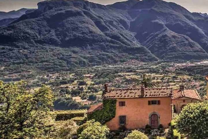 Ferienhaus für 9 Personen, mit Terrasse und Garten