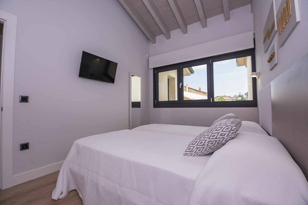 Entire apartment, Adosado-duplex Marea Baja 3 ; Zona Playa, Ideal Familias, Parejas y Amigos in Poo de Llanes, Llanes