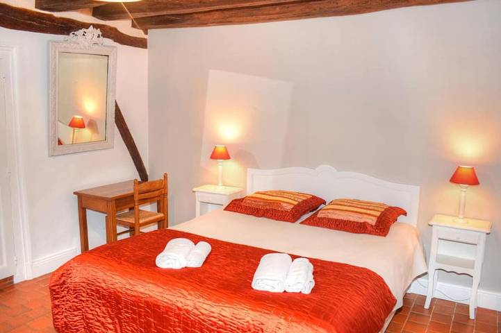 Gîte pour 5 personnes, avec jardin à Cour-Cheverny - 2