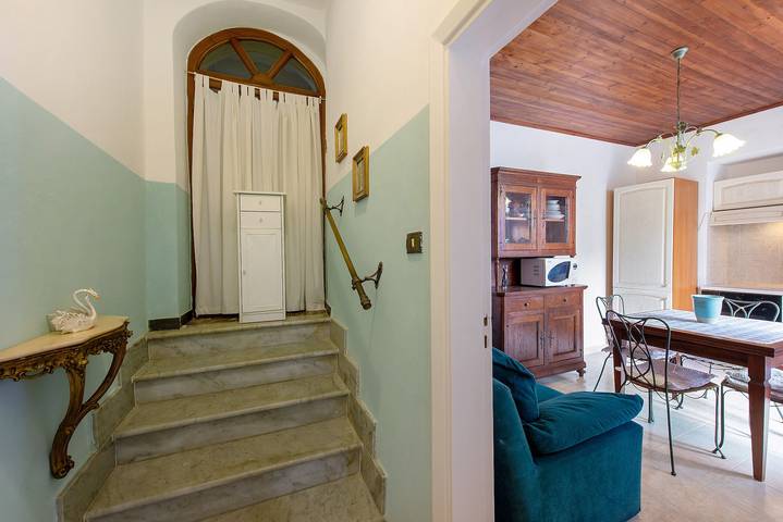 Appartamento intero, Appartamento 'Casa Sestri Ponente' con giardino condiviso, Wi-Fi e aria condizionata in Genova (Città), Genoa