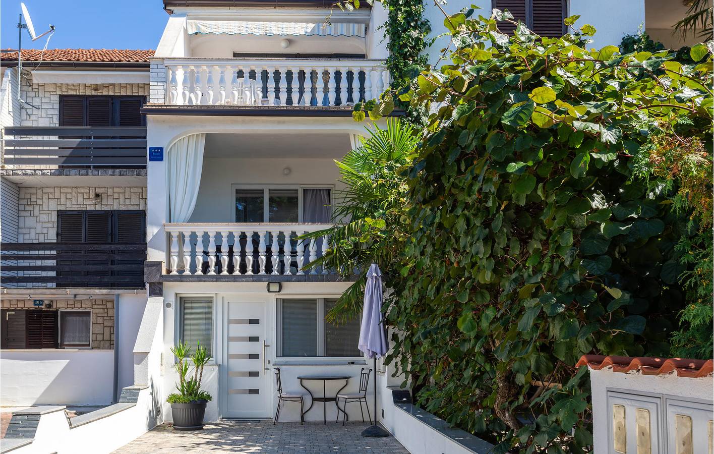 Ganze Ferienwohnung, Ferienwohnung für 4 Personen mit Terrasse in Malinska, Krk