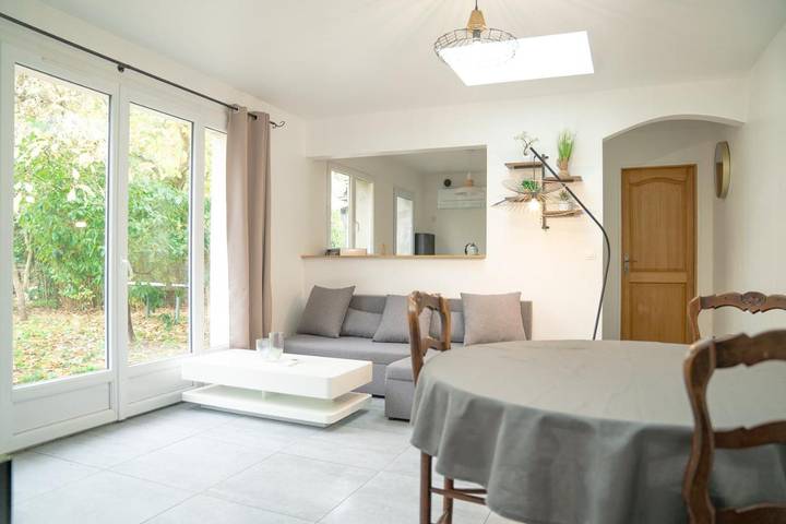 Gîte pour 3 personnes, avec jardin à Vaires-sur-Marne