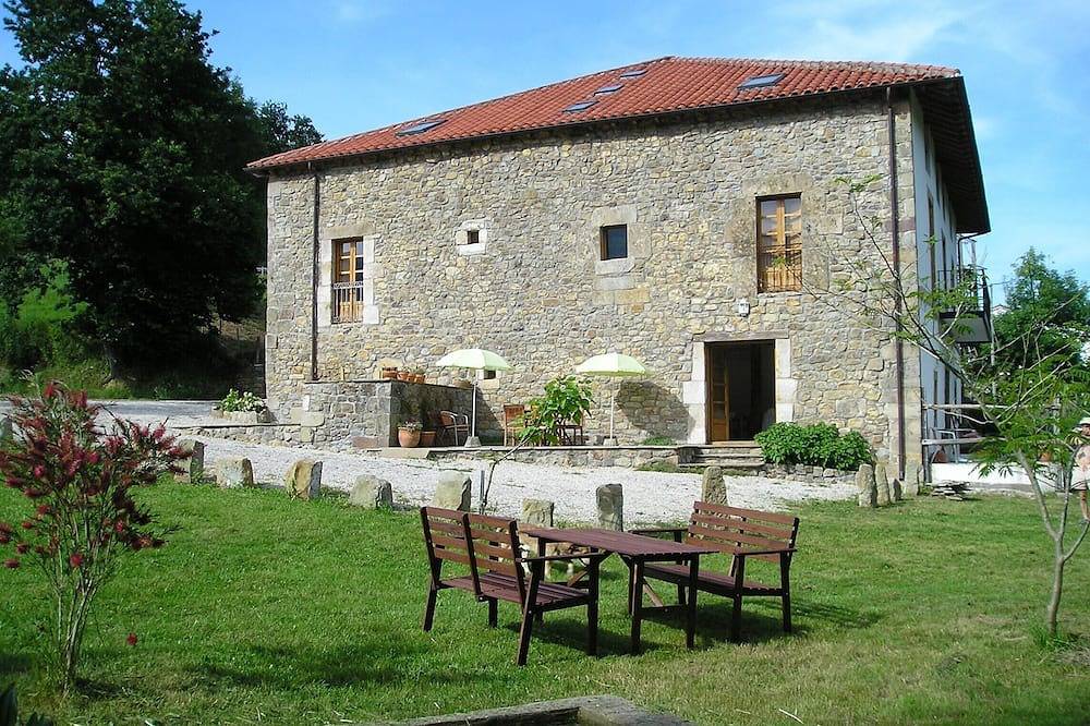 Ganze Wohnung, Ferienhäuser auf dem Lande nur 10 Minuten vom Cabarceno in Villacarriedo, Cordillera Cantábrica
