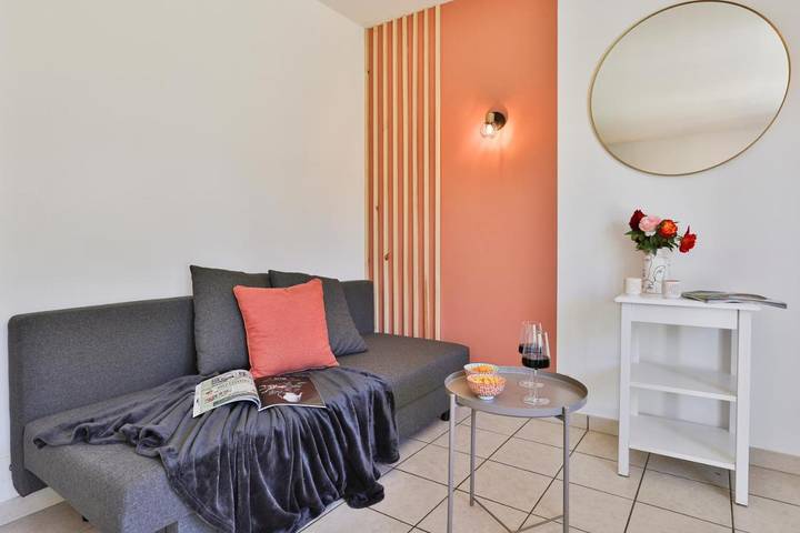 Chalet para 6 personas, con jardín además de vistas y piscina - 1