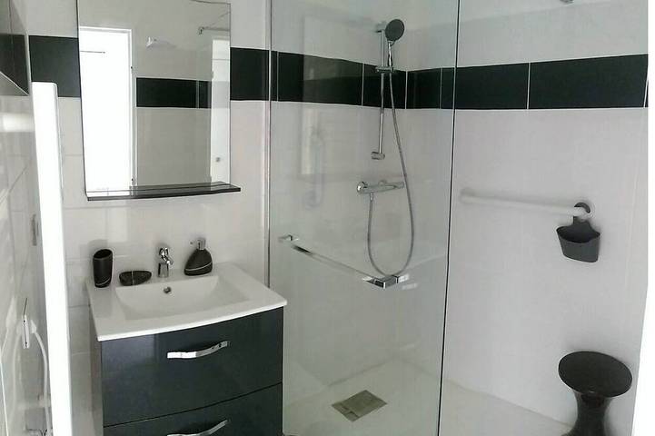 Gîte pour 2 personnes, avec balcon dans Plage des Sablettes Est - 3