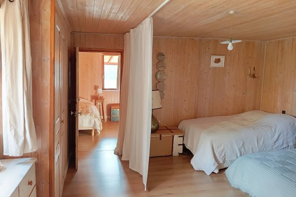 Maison dans un village perché, un refuge pour les amoureux de la nature ! in Théus, Région de Gap