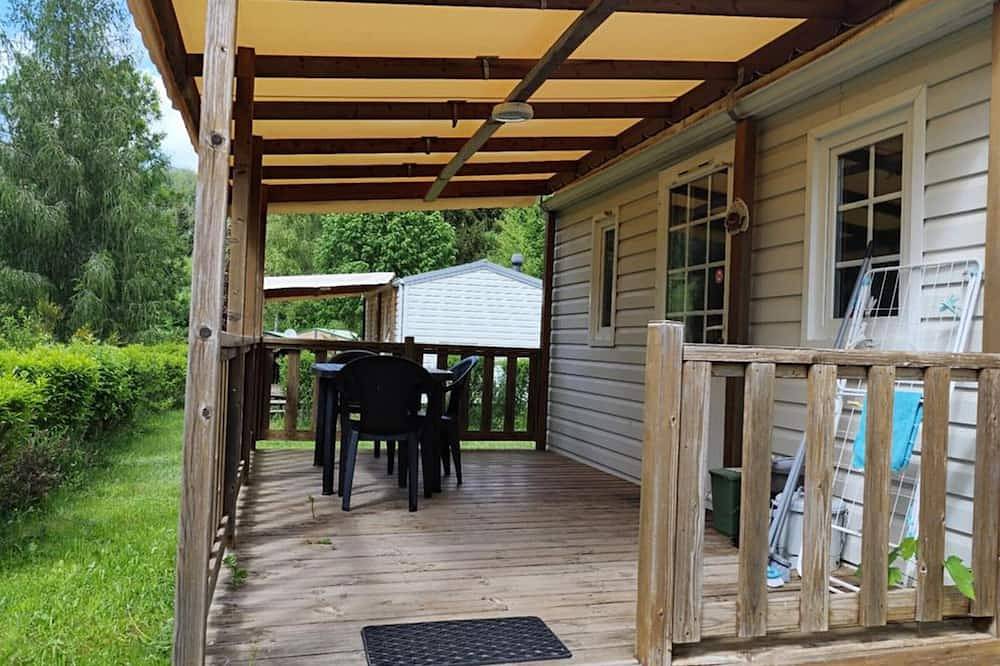 Mobile home with terrace - 3 guests in La Tour-d'Auvergne, Volcans d'Auvergne Regional Nature Park