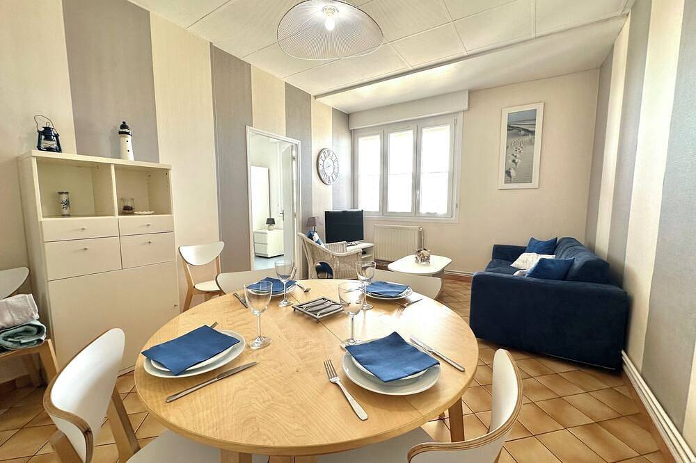 Ganze Wohnung, Apartment in exceptional location facing the sea Direct access to the beach! in Berck Plage, Berck