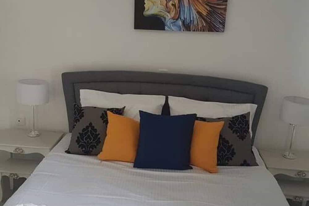 Entire apartment, Elounda Ocean view suites - Apartment 3 in Elounda, North Crete