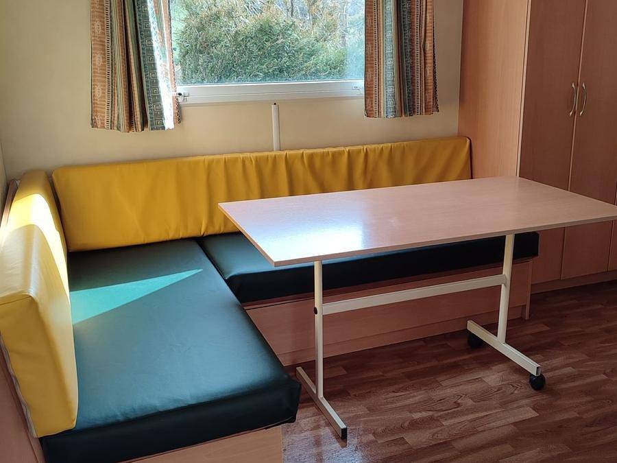 Camping La Vallée - Mobilheim 4 personen - Flieder in Perpezat, Regionaler Naturpark Volcans d'Auvergne