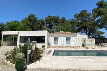 Gîte pour 6 personnes, avec terrasse et jardin à Pignan