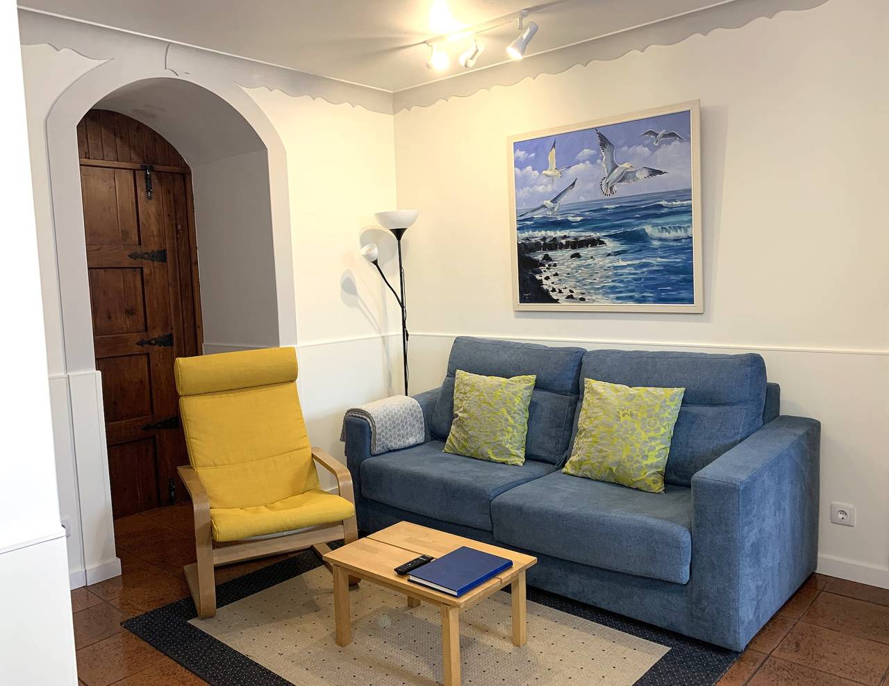 Apartamento inteiro, Apartamento 'Casa Do Largo - Acores' com Wi-Fi e Ar Condicionado in São Miguel Island, Fajã de Baixo