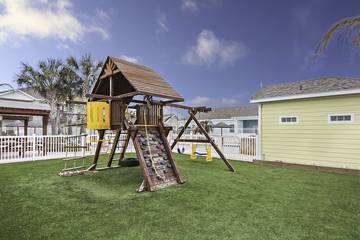 Vacation Home for 12 Guests in Port Aransas, Mustang Island, Picture 4