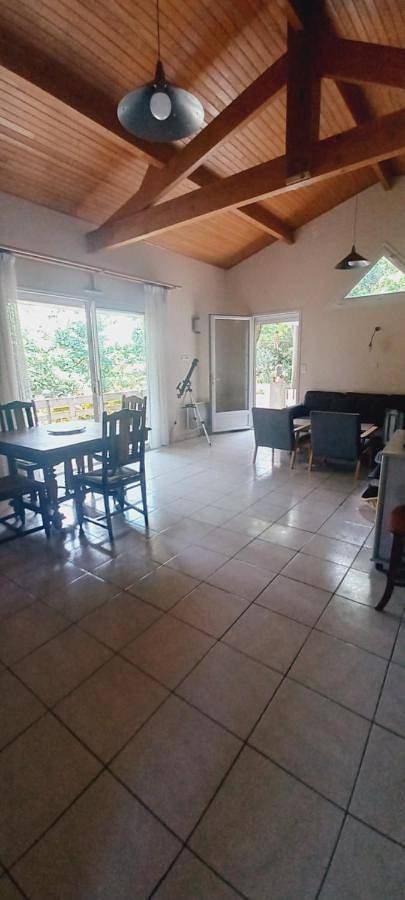 Location de vacances pour 6 personnes, avec vue sur le lac ainsi que jardin et vue dans Port de Maguide - 4