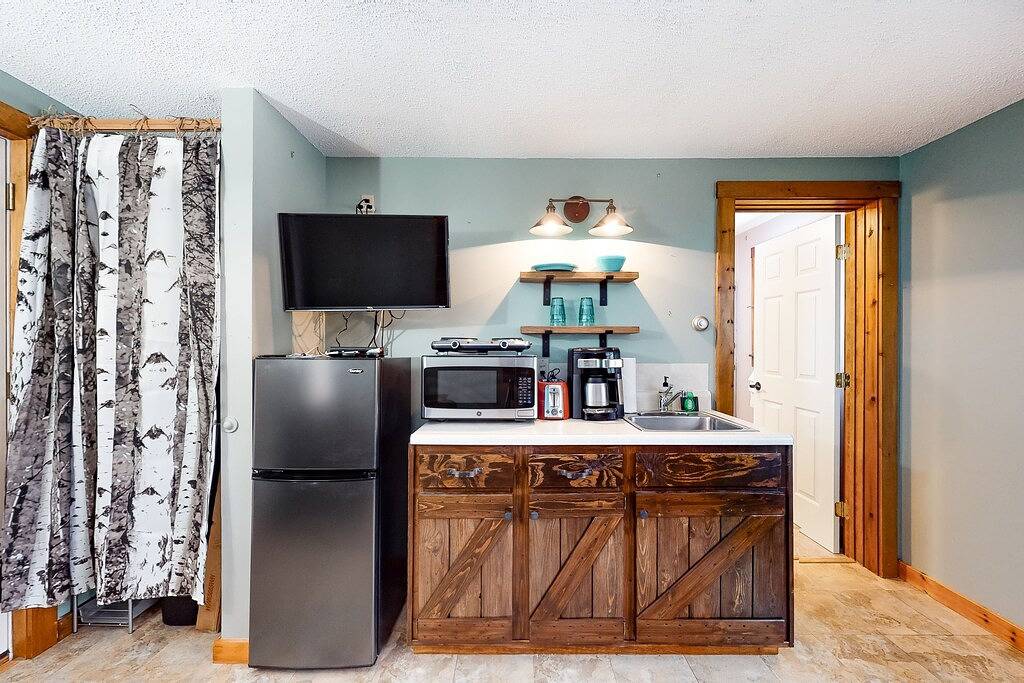 Ganze Wohnung, Efficient condo near slopes with kitchenette & great location in Ludlow, Okemo Mountain