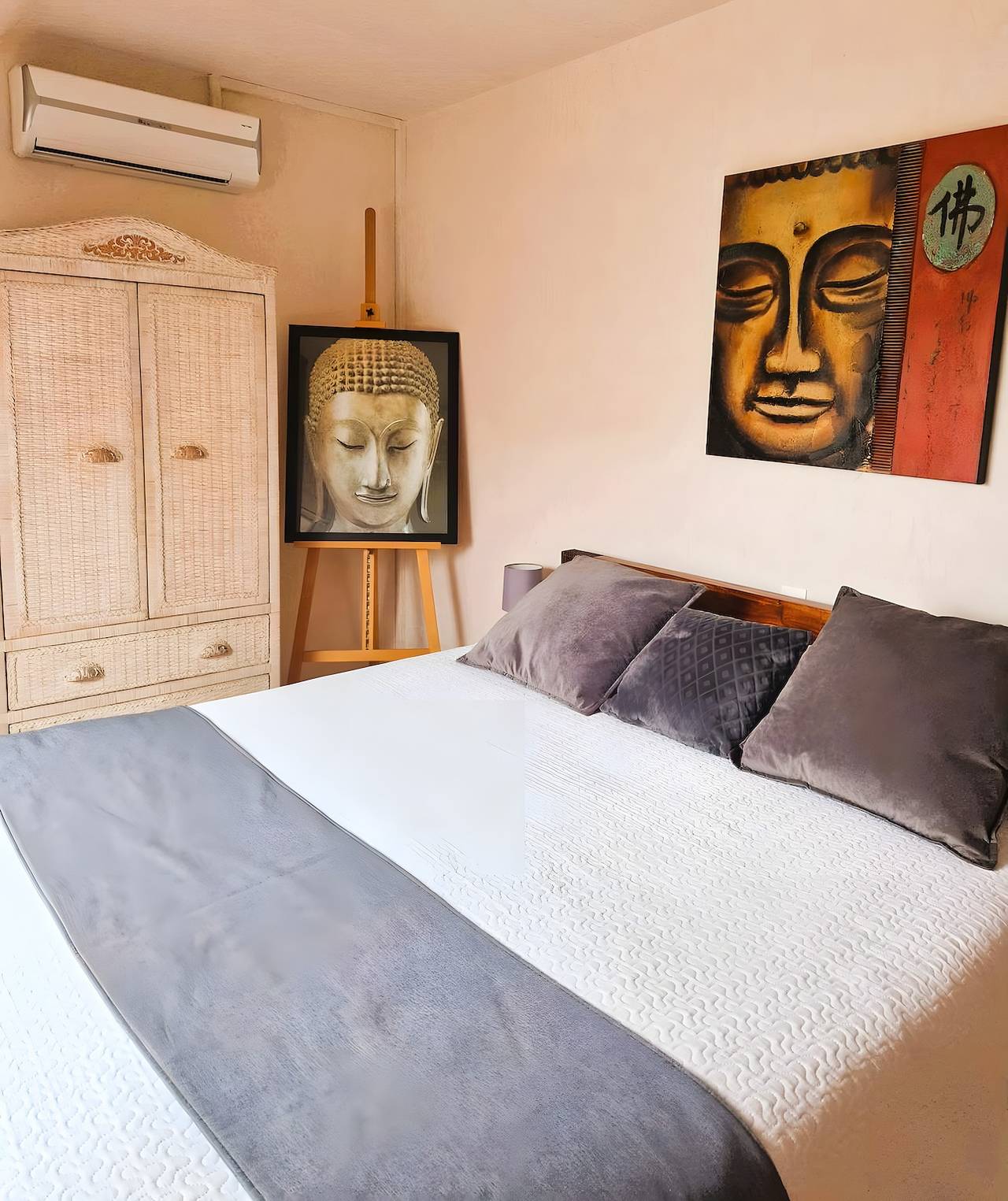 Bed & Breakfast 'Chambres D'hôtes Les Hauts De La' mit Gemeinschaftsterrasse, Wlan, Klimaanlage in Auffreville-Brasseuil, Yvelines
