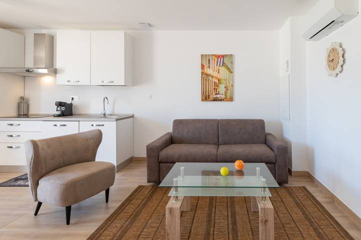 Gîte pour 6 personnes, avec Jardin à Borgo - 4