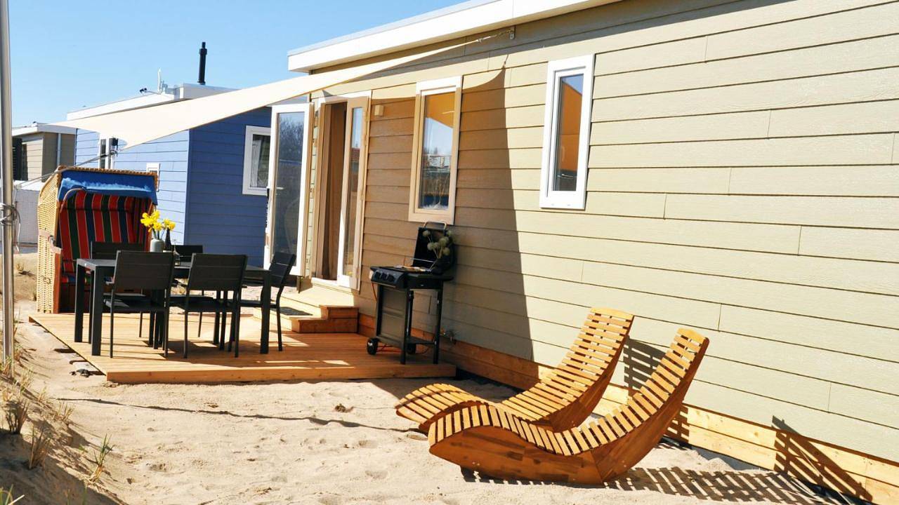 Ferienhaus Nordlicht - Ankerplatz Dahme, Häuschen mit Dünenblick und Relaxliegen in Dahme, Ostholstein