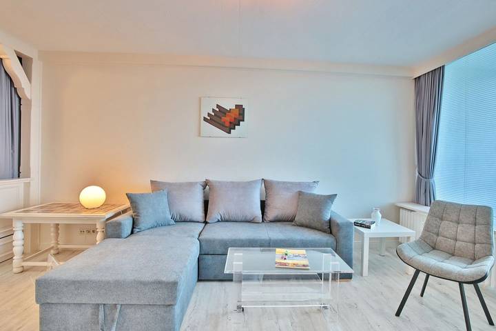 Ferienwohnung für 3 Personen, mit Pool und Balkon in Scharbeutz - 2