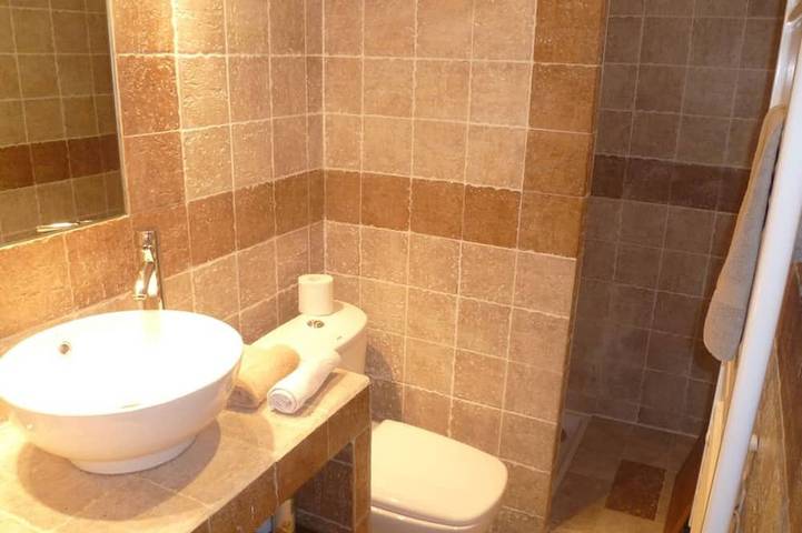 Gîte pour 4 personnes, avec Terrasse dans Office De Tourisme De Saint Florent - 3