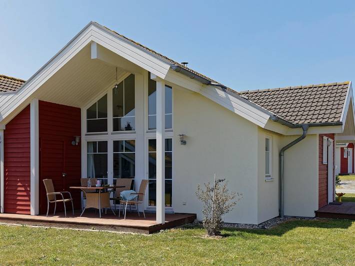 Ferienhaus für 4 Personen, mit Terrasse und Sauna in Sierksdorf - 2