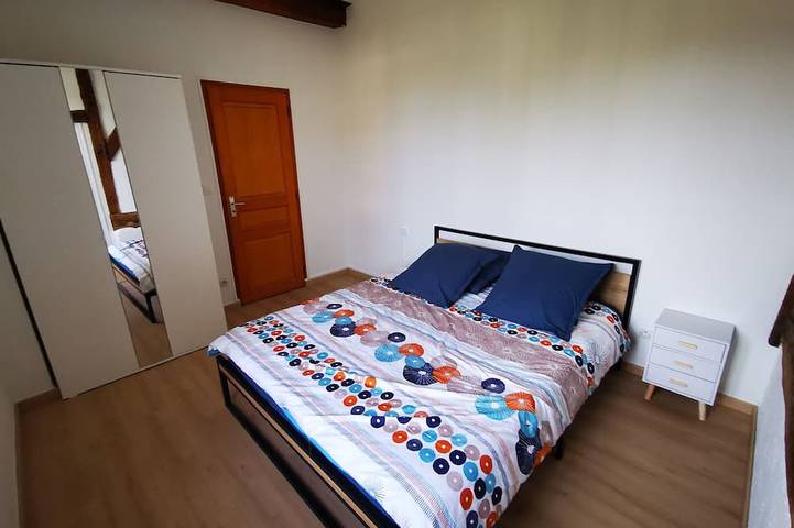 Location de vacances pour 12 personnes, avec jardin, animaux acceptés à Dhuizon - 3