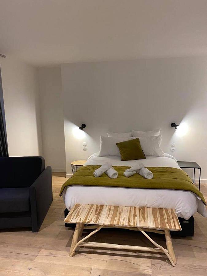 Maison d’hôte pour 3 personnes, avec jardin et vue à Saint-Chély-d'Aubrac - 3