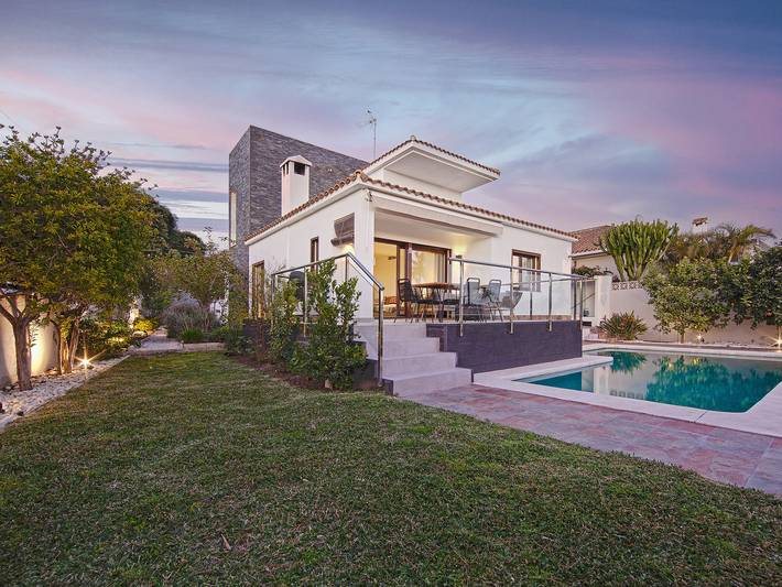 Villa for 6 people, with balcony and garden in Marbella
