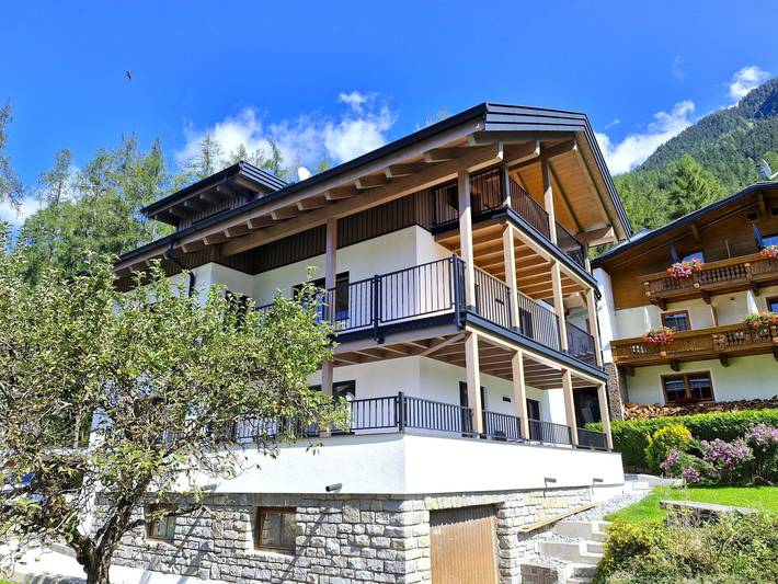 Ferienwohnung für 4 Personen, mit Balkon und Garten