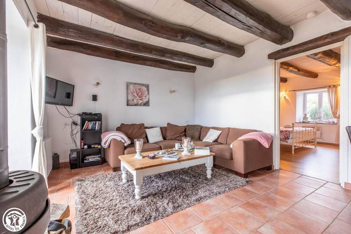 Gîte pour 3 personnes, avec jardin à Tauves - 4