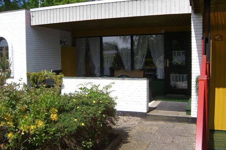 Bungalow für 3 Personen, mit Terrasse und Garten sowie Sauna