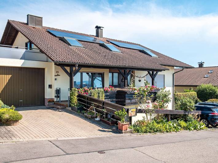 Ferienwohnung für 2 Personen, mit Garten und Terrasse in Bad Bellingen