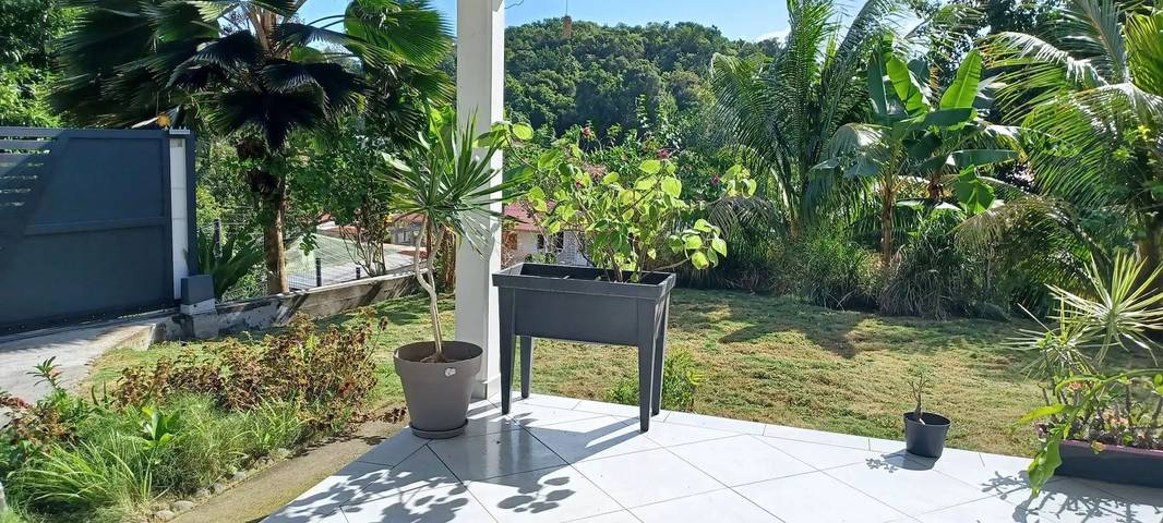 Gîte pour 2 personnes, avec terrasse à Morne-à-l'Eau