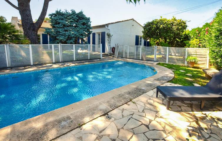 Location de vacances pour 7 personnes, avec jardin ainsi que piscine et terrasse, adapté aux familles à Morières-lès-Avignon - 2
