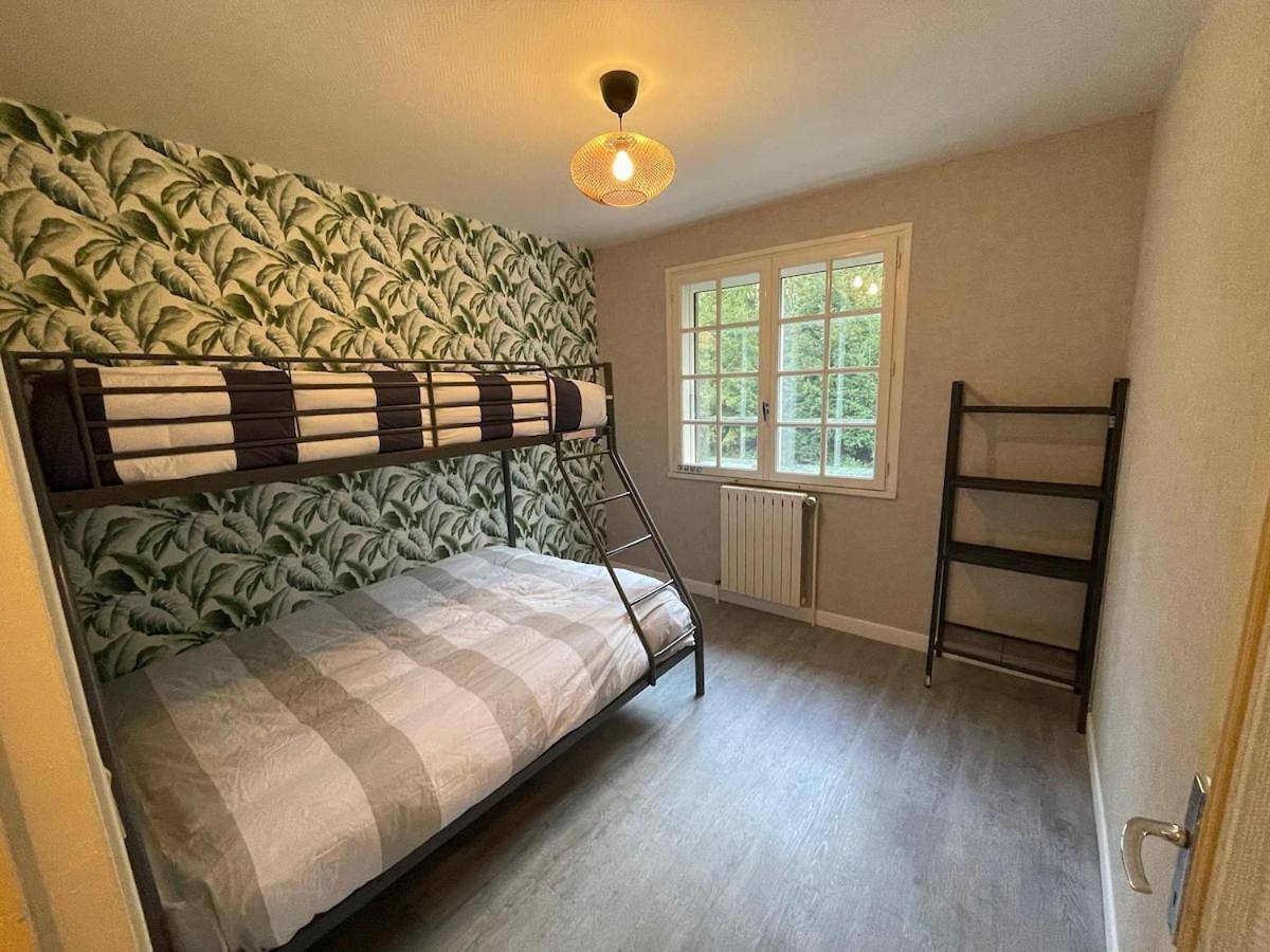 Villa 21 couchages avec piscine interieure chauffée in Belleu, Aisne
