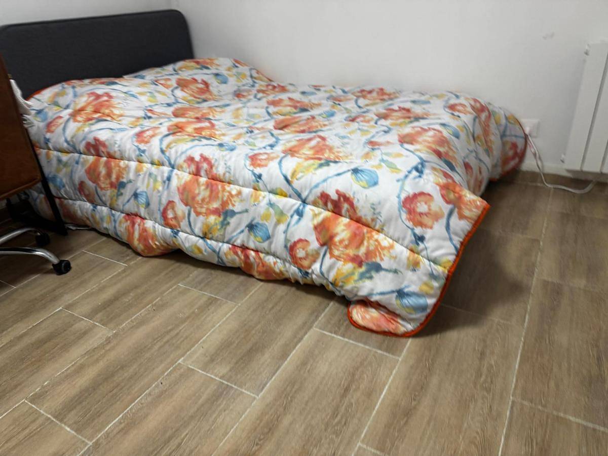 Appartement entier, Studio 15 min de Paris, 5 minutes à pieds Rer dans zone pavilonnaire in Bondy, Seine-Saint-Denis