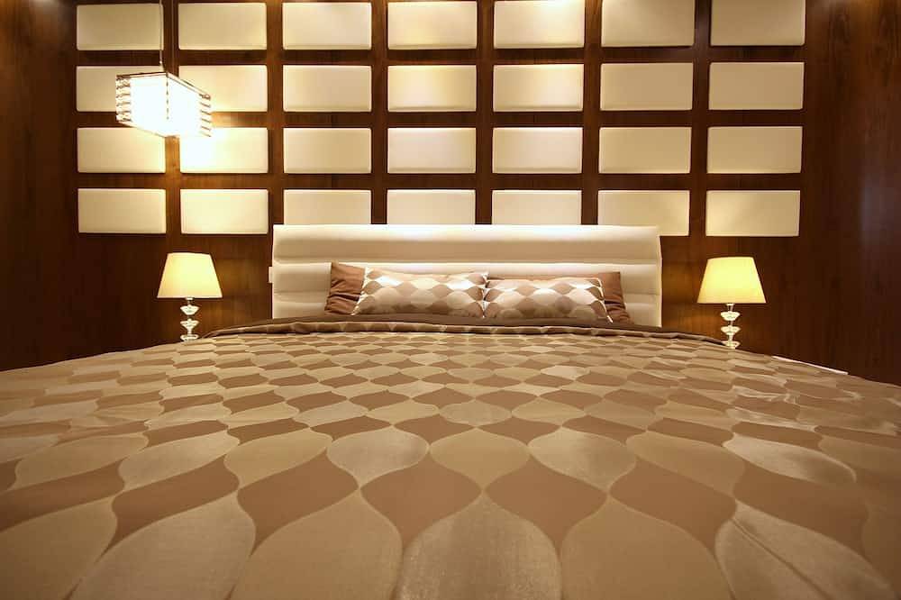 Ganze Wohnung, Elegante, gehobene und geräumige Eckwohnung mit 2 Schlafzimmern und Gemeinschaftspool in Tas-Sliema, Insel Malta