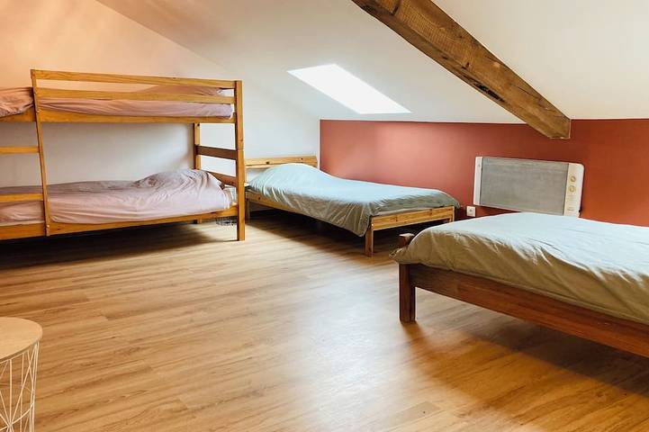 Location de vacances pour 10 personnes, avec piscine ainsi que jardin et terrasse à Heugas - 4