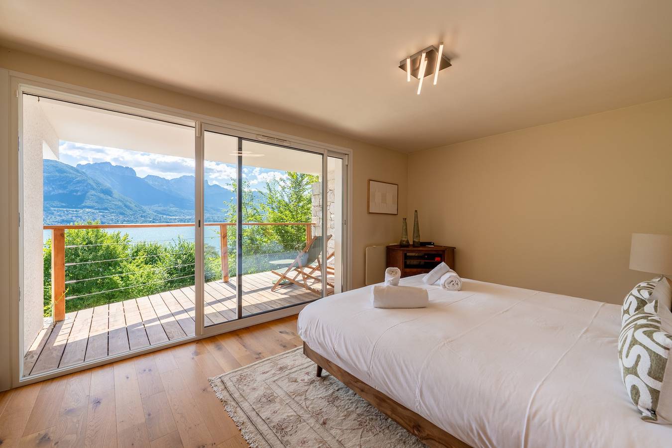 Villa Altitude - Belle vue sur le lac et montagnes in Sévrier, Parque natural regional del Macizo de Bauges