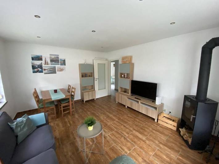 Ferienwohnung für 3 Personen, mit Garten in Zwönitz