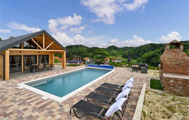 Ferienhaus für 6 Personen, mit Terrasse und Garten