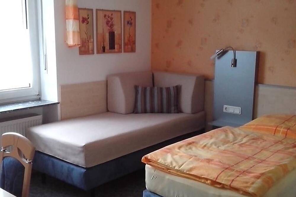 Ganze Wohnung, Studio Apartment - Junipro Apartments Haustadt in Beckingen, Saar-Nahe-Bergland