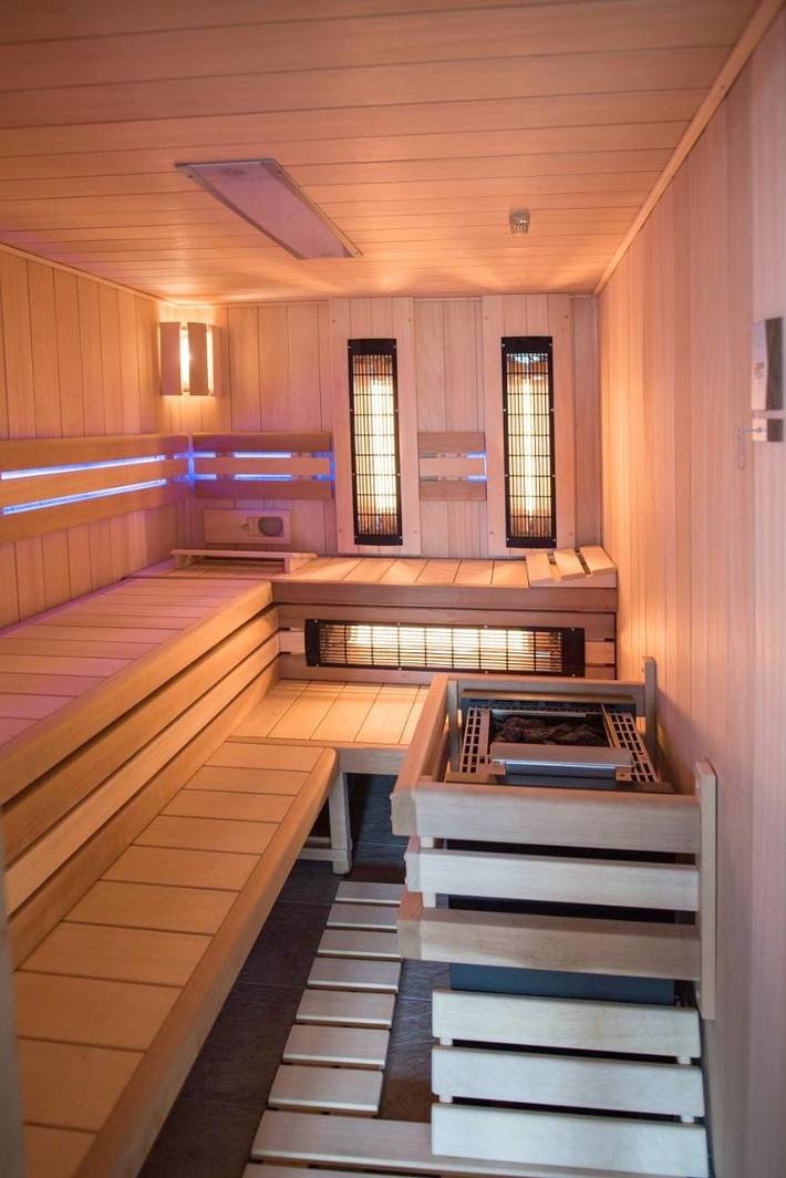 Ferienwohnung für 5 Personen, mit Garten und Sauna sowie Ausblick in Bozi Dar - 2