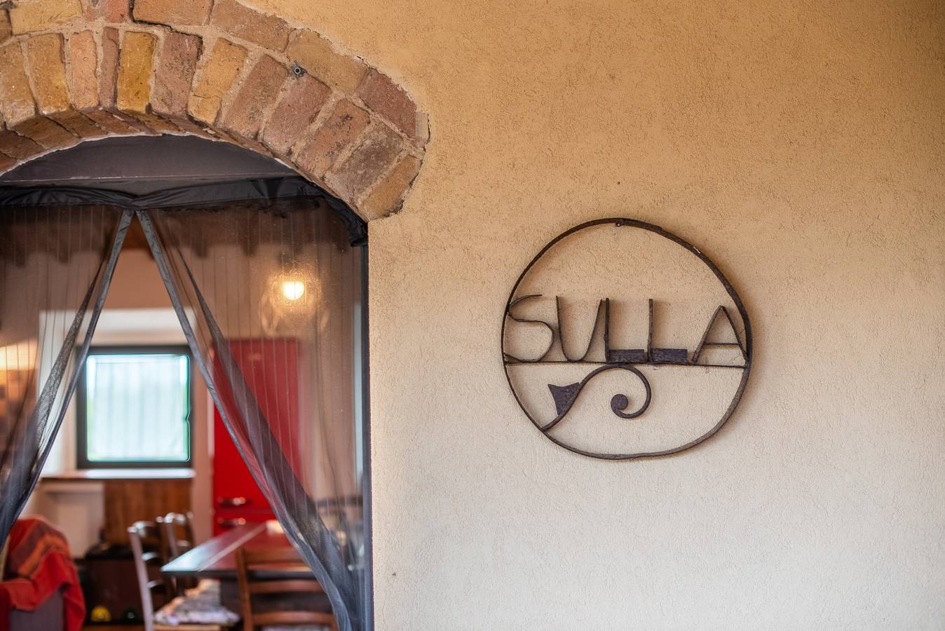Appartement entier, Appartement 'Podere Il Tigliolo Sulla' avec piscine partagée, terrasse privée et Wi-Fi in Castiglione d'Orcia region, Val d'Orcia