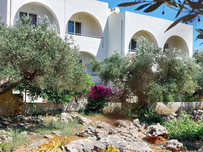 Appart’hôtel pour 2 personnes, avec jacuzzi ainsi que piscine et jardin