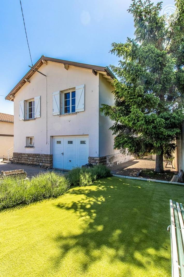 Gîte pour 3 personnes, avec terrasse à Fuissé - 2