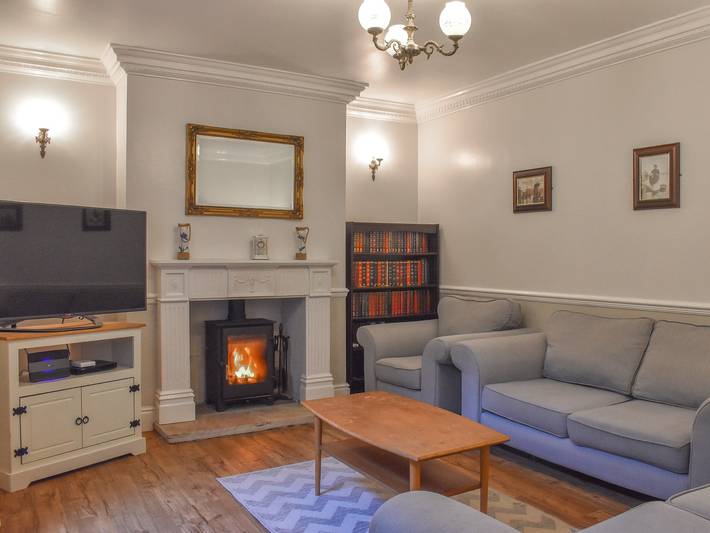 Cottage for 5 people, with garden, with pets in Whitby