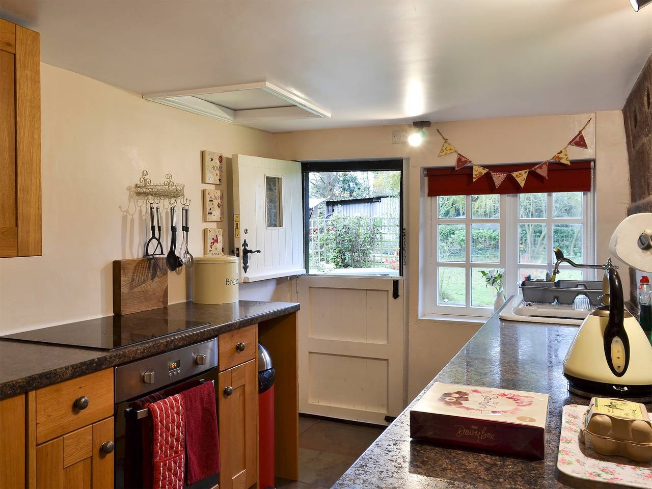 Childe Of Hale Cottage - 27896 in Hale (Halton), Halton