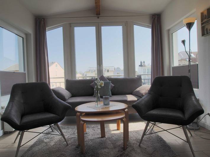 Apartamento entero, Gemütliche 57m² Ferienwohnung mit Balkon & WLAN – ideal für 4 Personen in Warnemünde Strand, Warnemünde